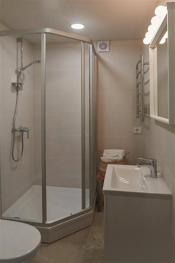 Centrally Located Cosy Studio Vilnius Bagian luar foto